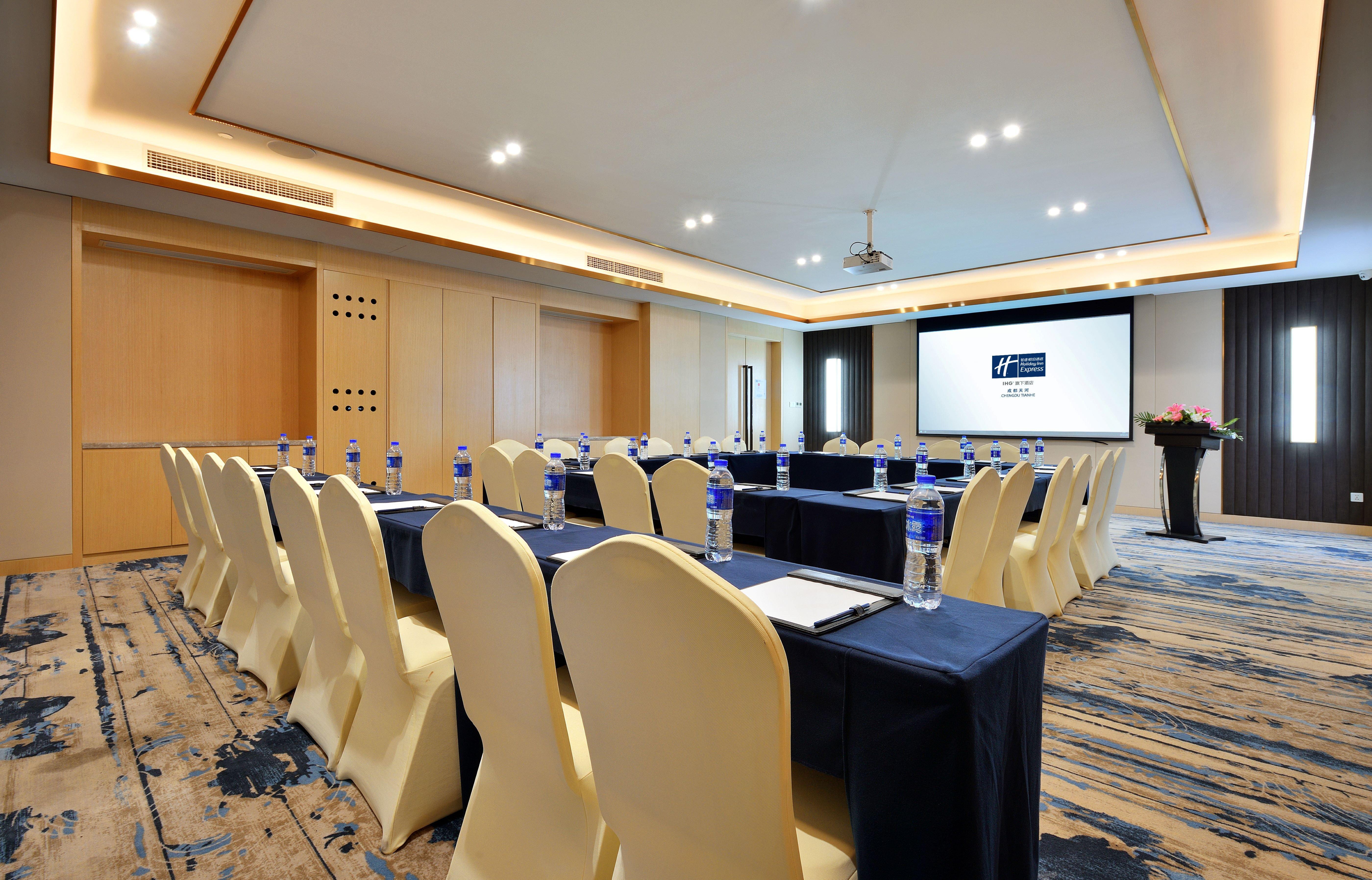 Holiday Inn Express Chengdu Tianhe By Ihg Pixian Exteriör bild