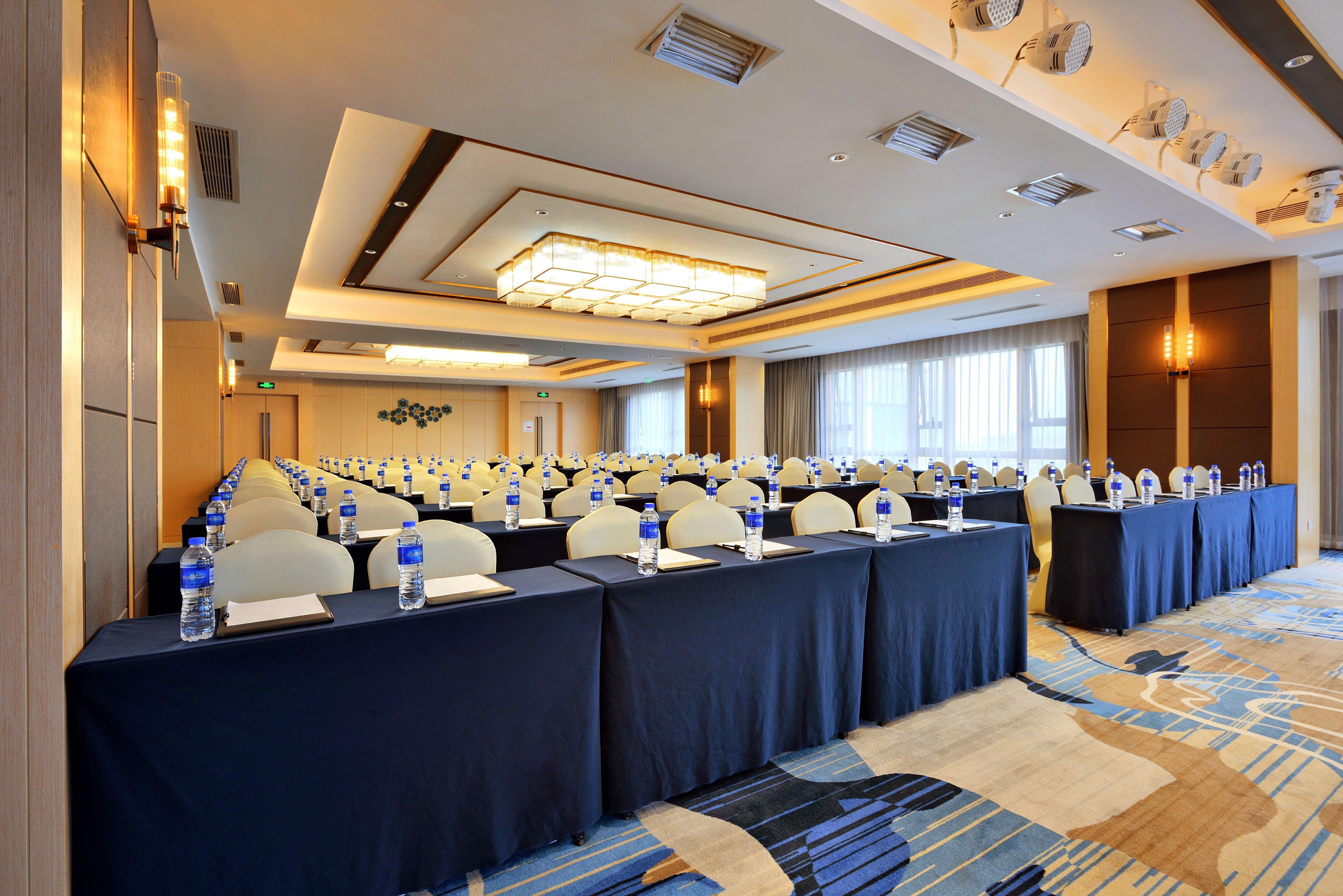 Holiday Inn Express Chengdu Tianhe By Ihg Pixian Exteriör bild