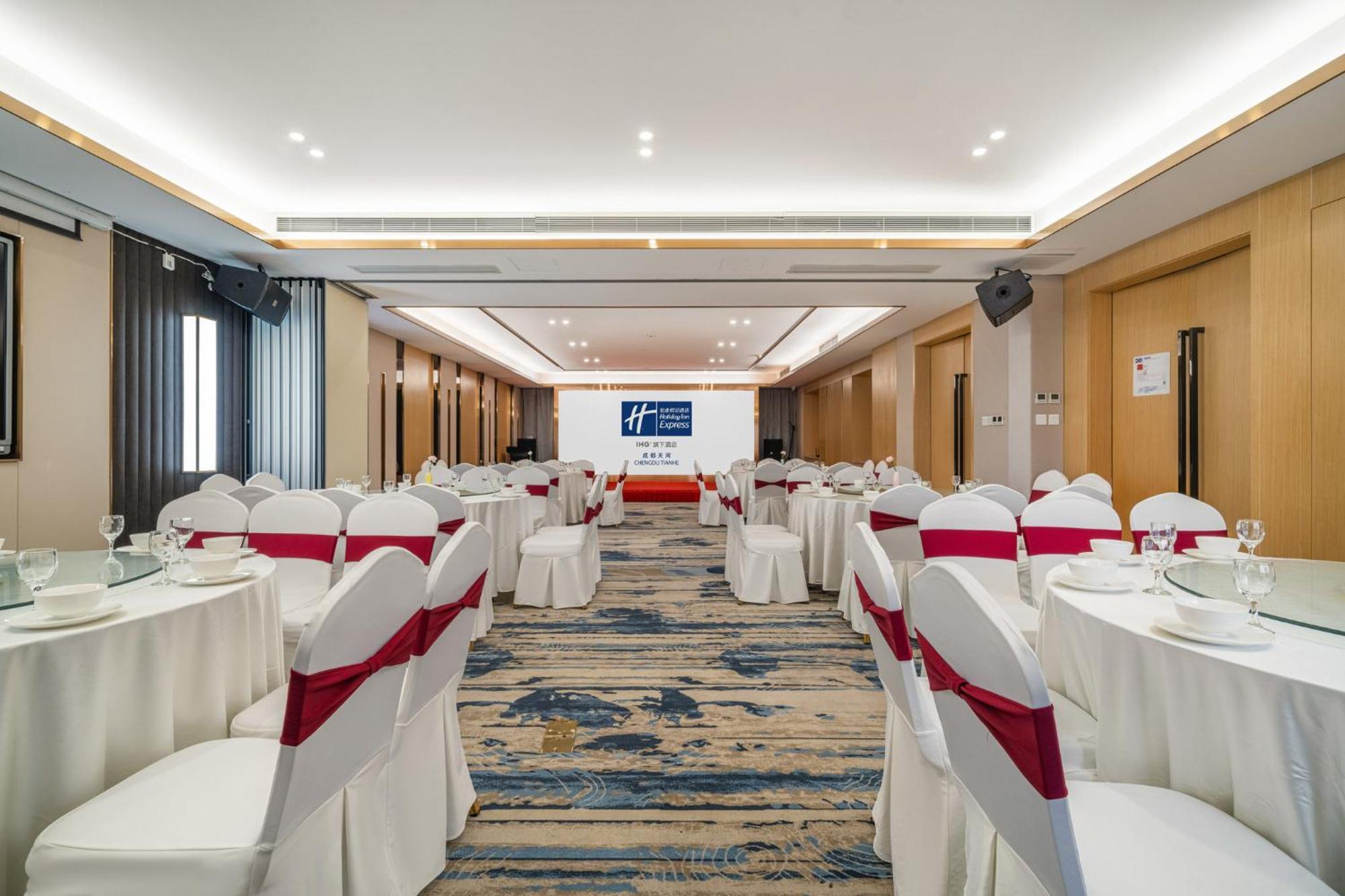 Holiday Inn Express Chengdu Tianhe By Ihg Pixian Exteriör bild